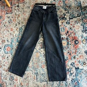 BDG Dipped V-Front Wide Leg Jean